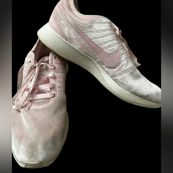 Nike Pink Velour Sneakers - Picture 2 of 8